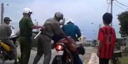 Вьетнамская полиция показала, что произойдет, если ездить без шлема